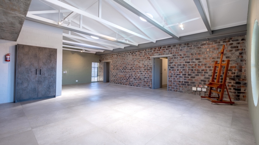 2 Bedroom Property for Sale in Woodstock Western Cape